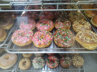 Hilltop Donut Shop
