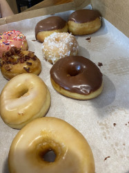 Honey Bear's Bakery & More