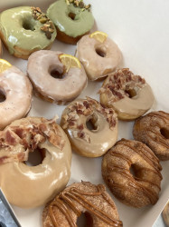 Jam's Donut