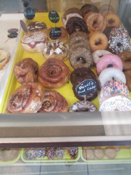 JJ Donut Palace