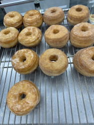 Justin's Donuts & Ice Cream