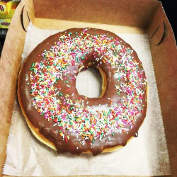 Kelly's Donuts