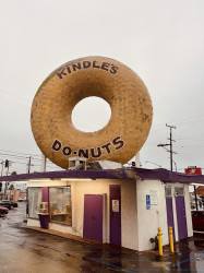 Kindle's Donuts