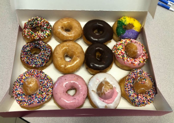 Lacombe Donuts & Breakfast