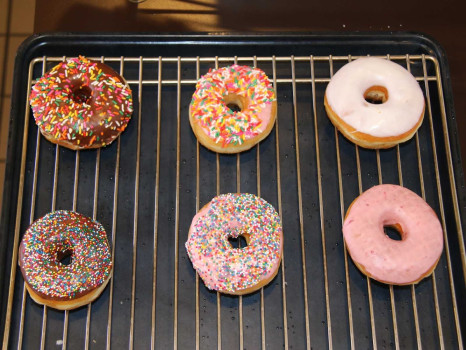 Lakeside Donuts
