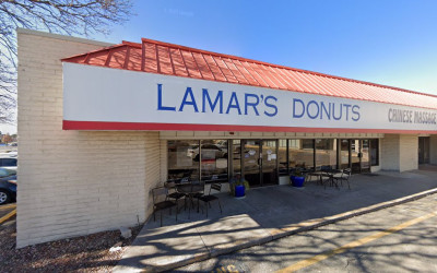LaMar's Donuts and Coffee
