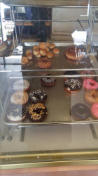 Lindsay Donuts