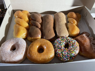 Mag's Donuts