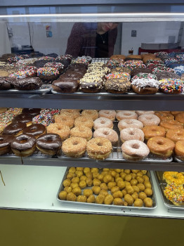 Magic Donuts and Coffee