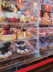 MaMa YaTai & Donuts