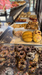 Manolo's Bakery