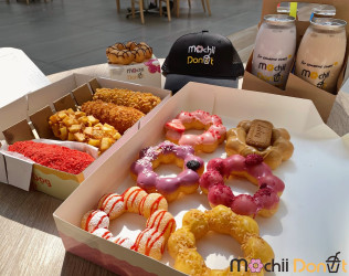 Mochii Donut North Center