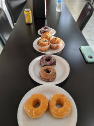 Navarre's Pastries