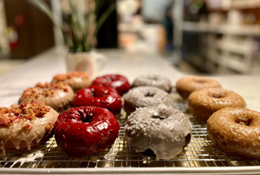 Oliver's Donuts