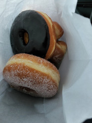 Pam's Donut & Ice Cream