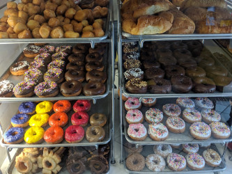 Pam's Donuts & Ice Cream
