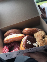 Paula's Donuts