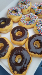 Petersen Donuts & Desserts