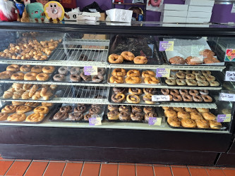 Pizza King & Boomtown Donuts of Gas City, IN