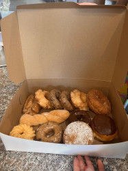 Primi Donuts