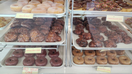 Ray's Donut Shop