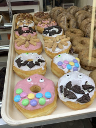 Red Oak Donuts Uptown