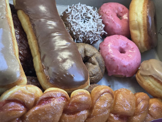 Richard's Donuts & Pastries