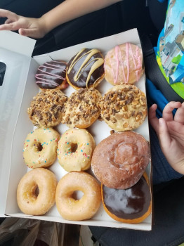 Rise'n Roll Bakery & Deli - Mishawaka