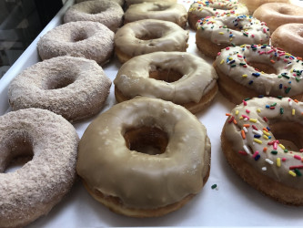 Rise'n Roll Bakery & Deli - Nappanee