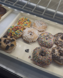 Roberto's Donuts