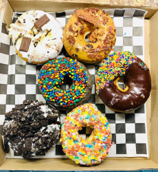 Roccos Doughnut Company