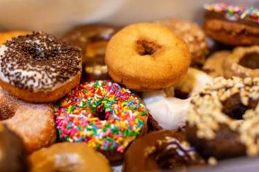Royal Donut Cafe