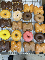 Sandy's Donuts & Icecream