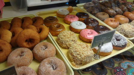 Seven Day Donut Shop