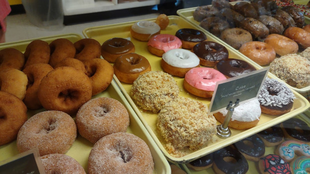 Seven Day Donut Shop