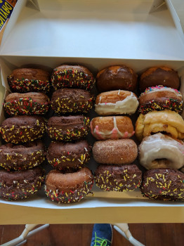Sunshine Bakery-Daylight Donuts