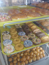 Super Donuts & Deli