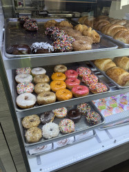 Super Star Donuts