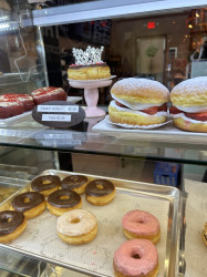 The Queen's Coffee & Donut cafe