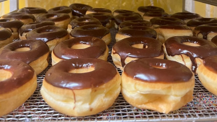 Town Donut & Breakfast