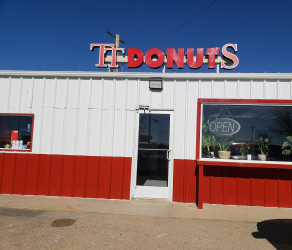 TT Donuts Dalhart