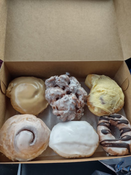 Uncle Donuts