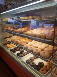USA Donuts & Croissants