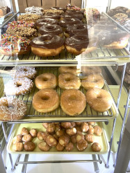 Vandy Donuts