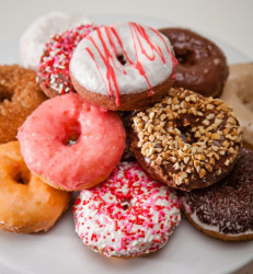 VG Donut & Bakery