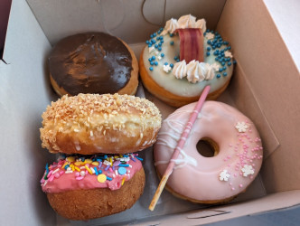 Vicky's Donuts