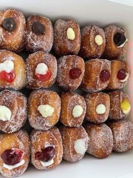 Wiki-licious Malasadas Bakery