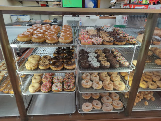 Woodlake Donuts